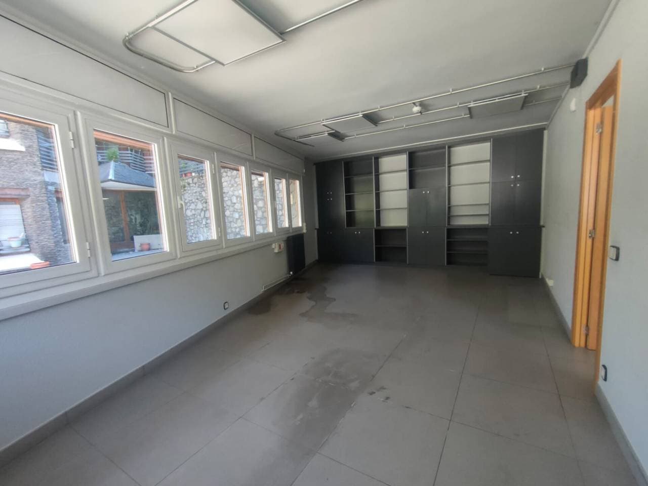 Local de lloguer a Les Escaldes-Engordany - Thumbnail 22