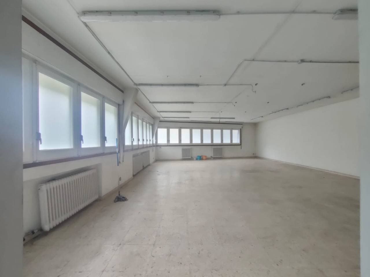 Local de lloguer a Les Escaldes-Engordany - Thumbnail 10