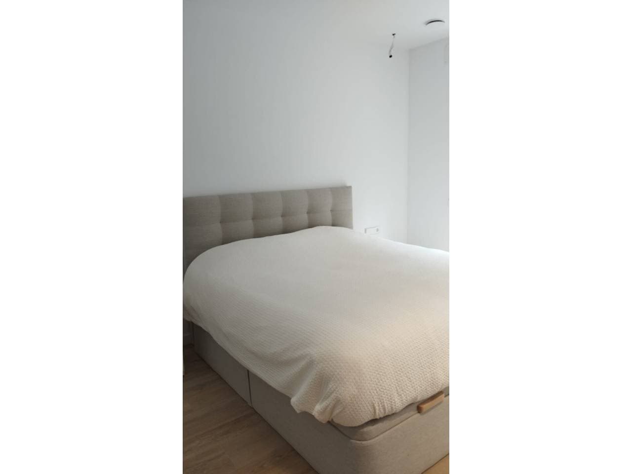 Espectacular xalet de nova construcció situat a la prestigi... - Thumbnail 59