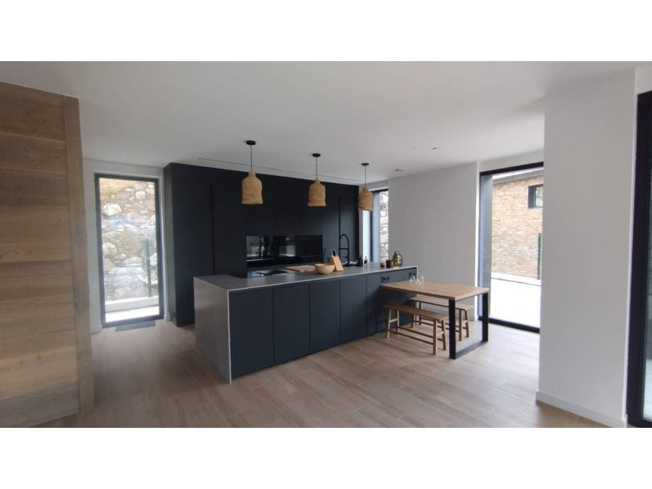 Espectacular xalet de nova construcció situat a la prestigi... - Thumbnail 61