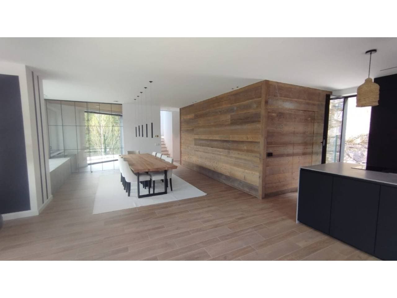 Espectacular xalet de nova construcció situat a la prestigi... - Thumbnail 58