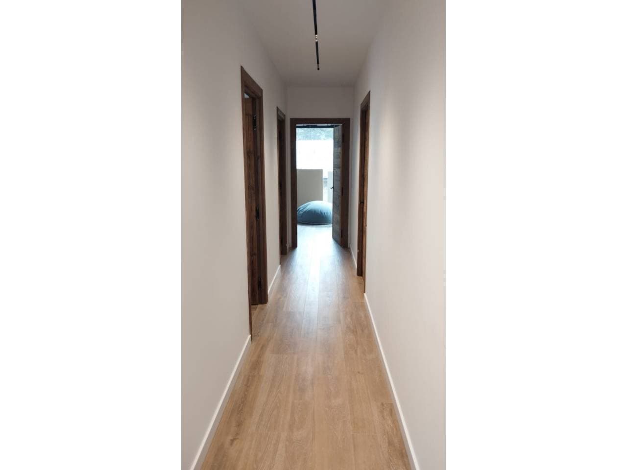 Espectacular xalet de nova construcció situat a la prestigi... - Thumbnail 44