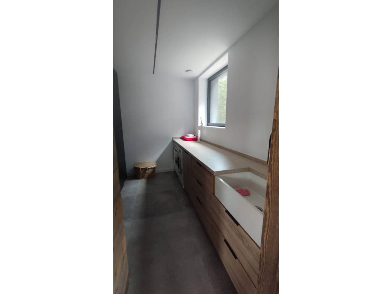 Espectacular xalet de nova construcció situat a la prestigi... - Thumbnail 39