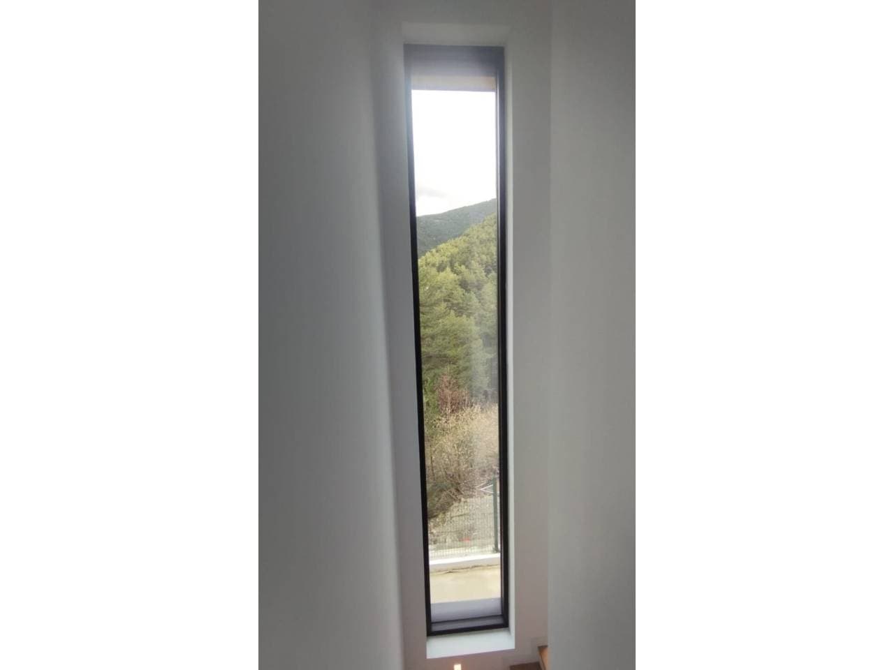 Espectacular xalet de nova construcció situat a la prestigi... - Thumbnail 55