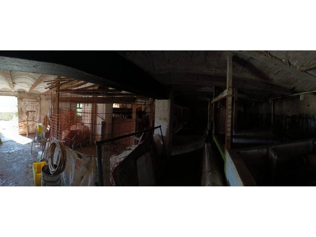 Casa de poble en venda al centre del Pla de Sant Tirs - Thumbnail 9