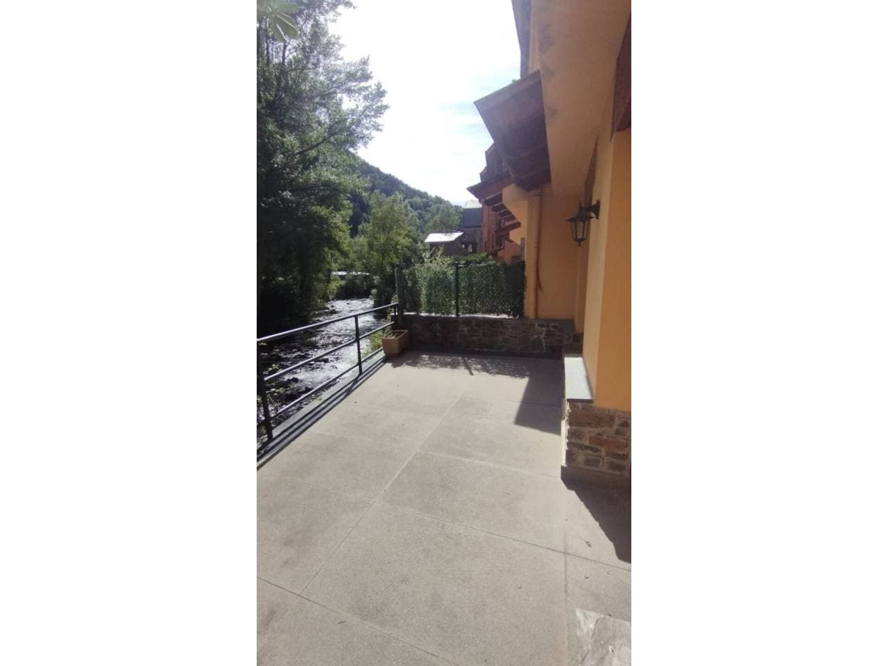 Xalet adossat en venda a La Cortinada - Thumbnail 22