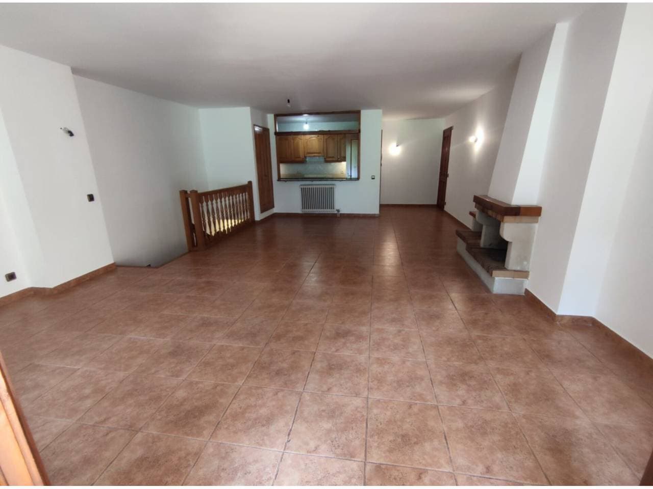 Xalet adossat en venda a La Cortinada - Thumbnail 2