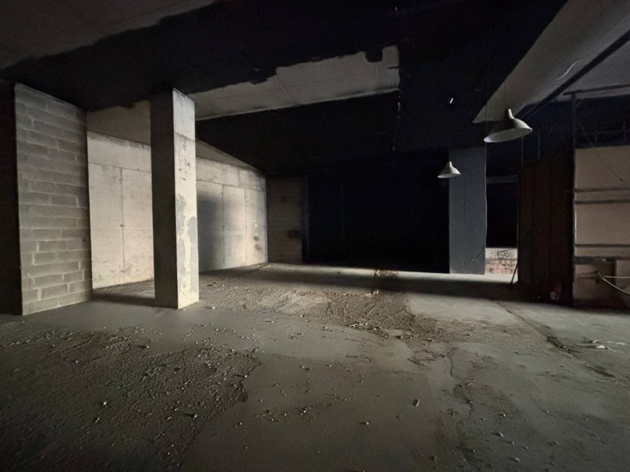 LOCAL COMERCIAL AL CENTRE D'ESCALDES - Thumbnail 11