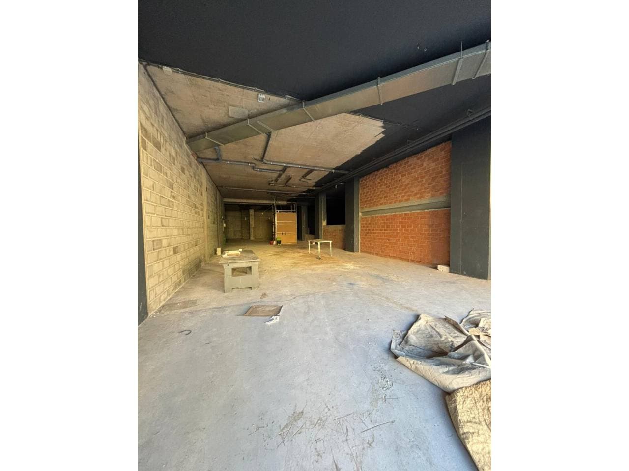 LOCAL COMERCIAL AL CENTRE D'ESCALDES - Thumbnail 6