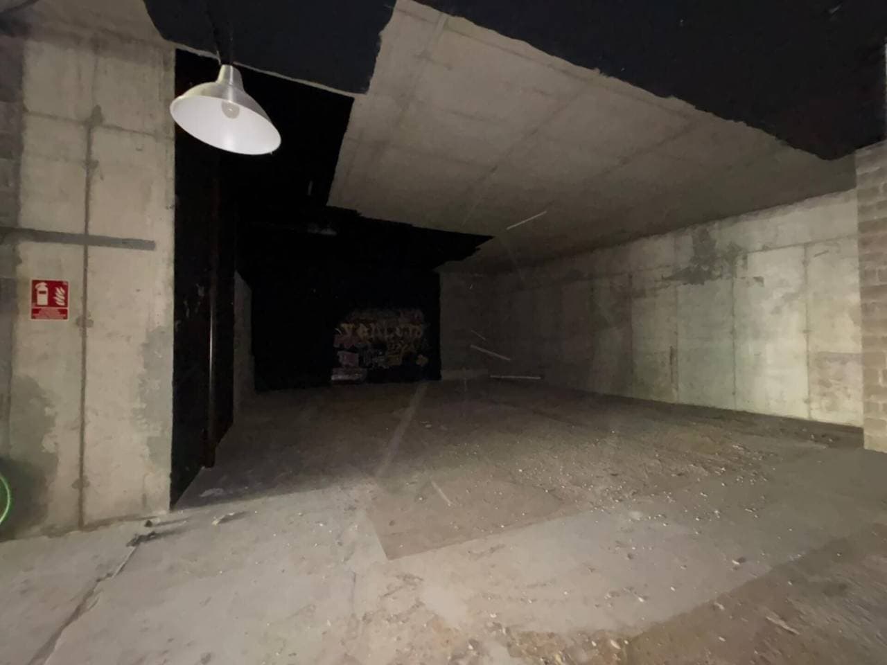 LOCAL COMERCIAL AL CENTRE D'ESCALDES - Thumbnail 3