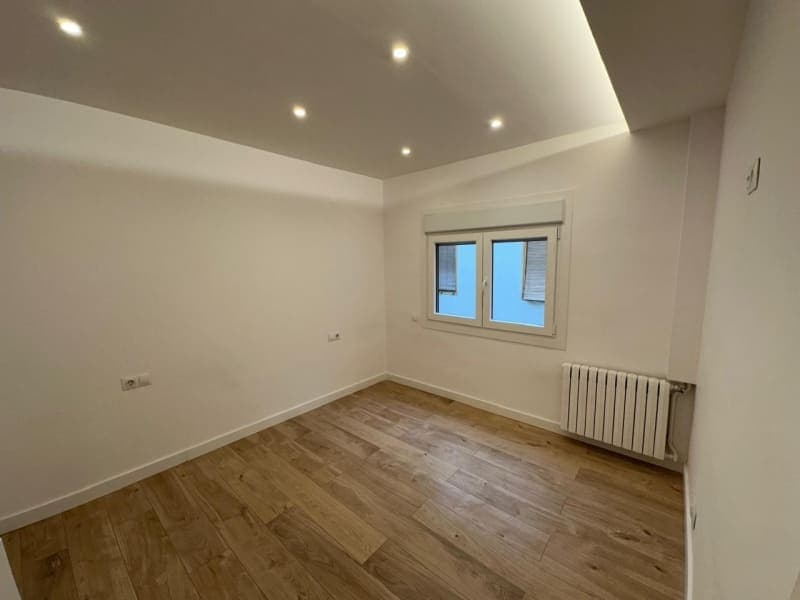 Àtic duplex de lloguer a Escaldes - Thumbnail 11