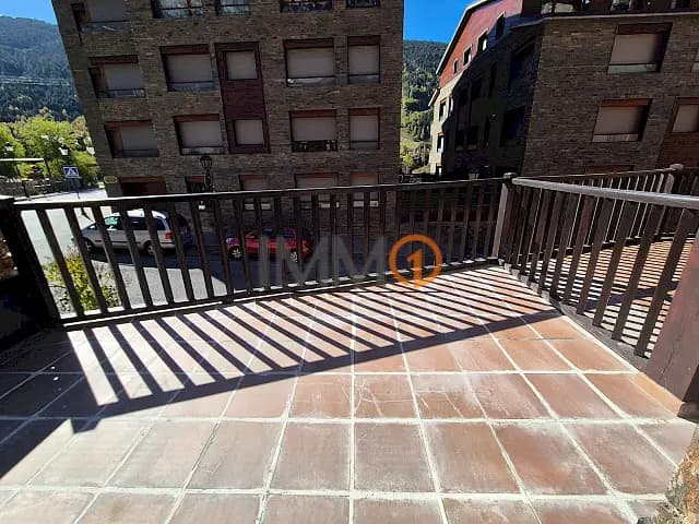 Pis de 65m² totalment moblat i equipat, 2 habita - Thumbnail 16