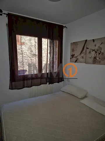 Pis de 65m² totalment moblat i equipat, 2 habita - Thumbnail 9
