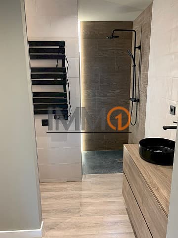 Es lloga dúplex totalment reformat i moblat al C - Thumbnail 22