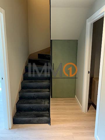 Es lloga dúplex totalment reformat i moblat al C - Thumbnail 17