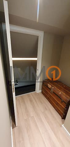 Es lloga dúplex totalment reformat i moblat al C - Thumbnail 19