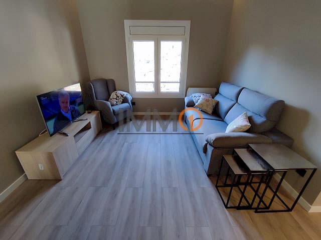 Es lloga dúplex totalment reformat i moblat al C - Image 1