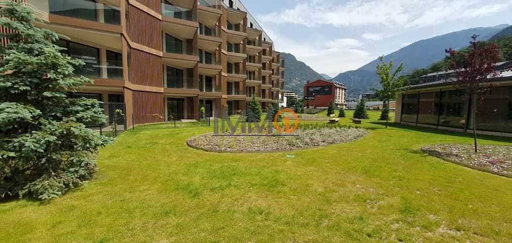 Fantàstic i cèntric pis en venda ubicat en l’ - Thumbnail 26