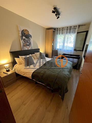 En ven fantàstic pis a la Cortinada, amb una sup - Thumbnail 10