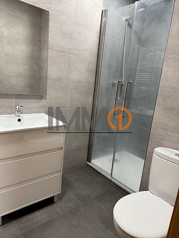 Es lloga pis cèntric a Escaldes Engordany mobl - Thumbnail 10