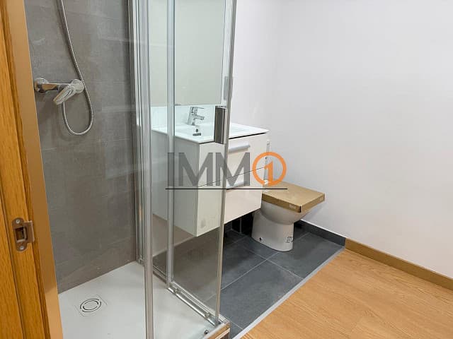 Es lloga pis cèntric a Escaldes Engordany mobl - Thumbnail 11