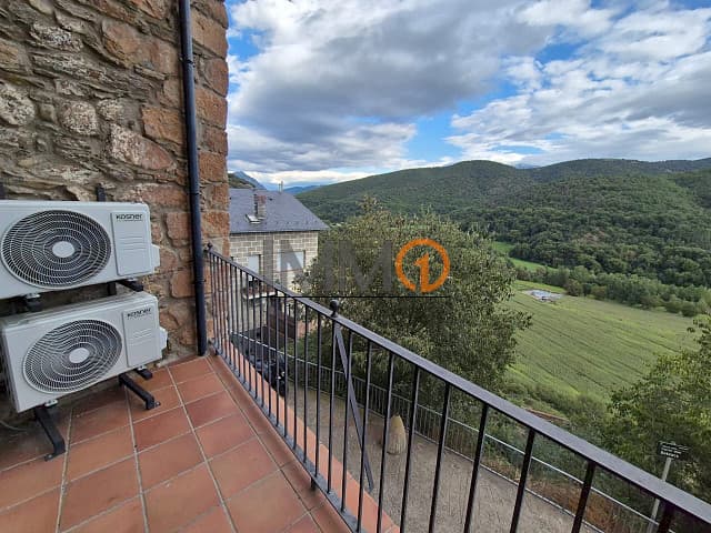 En venda bonic pis reformat a Montferrer – Cast - Thumbnail 33