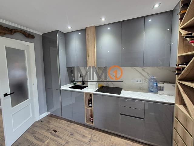 En venda bonic pis reformat a Montferrer – Cast - Thumbnail 8