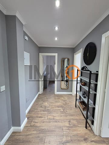 En venda bonic pis reformat a Montferrer – Cast - Thumbnail 22