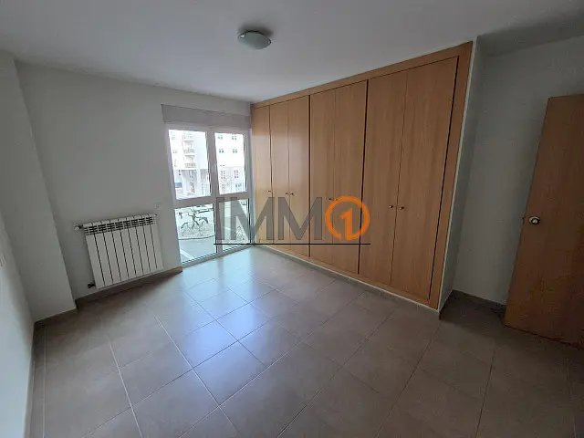 En venda pis a Santa Coloma, que conta amb una su - Thumbnail 5