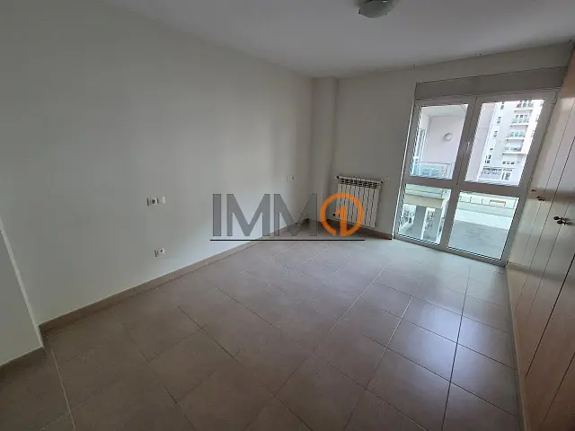 En venda pis a Santa Coloma, que conta amb una su - Thumbnail 6