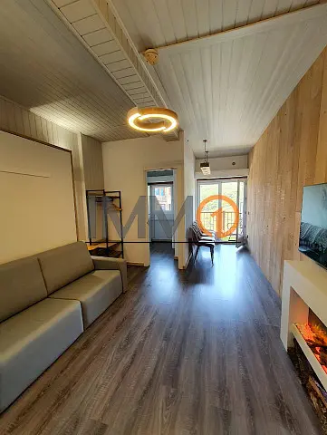 Us presentem aquest exclusiu apartament reformat - Thumbnail 2