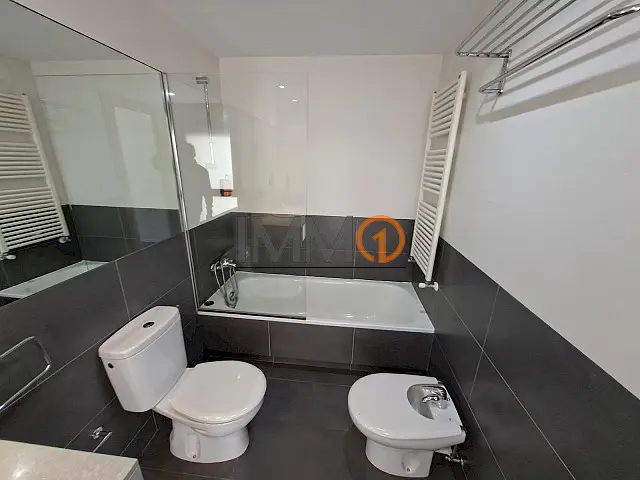 Es lloga magnífic pis de recent construcció sit - Thumbnail 13