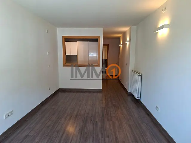 Es lloga magnífic pis de recent construcció sit - Thumbnail 5