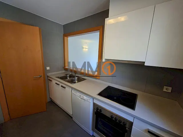 Es lloga magnífic pis de recent construcció sit - Thumbnail 10