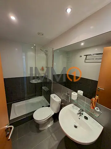 Es lloga magnífic pis de recent construcció sit - Thumbnail 18