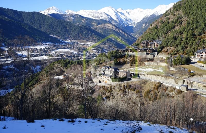 FANTÁSTICO TERRENO EN VENTA CON TODAS LAS LICENCIAS APROVADAS - Thumbnail 2