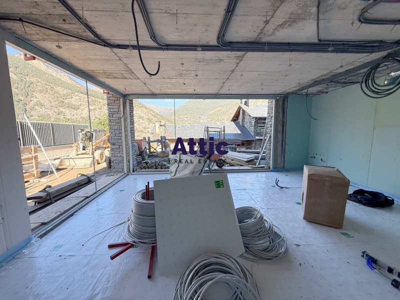 ÚLTIMA: Planta baixa d'obra nova a Ordino - Thumbnail 6