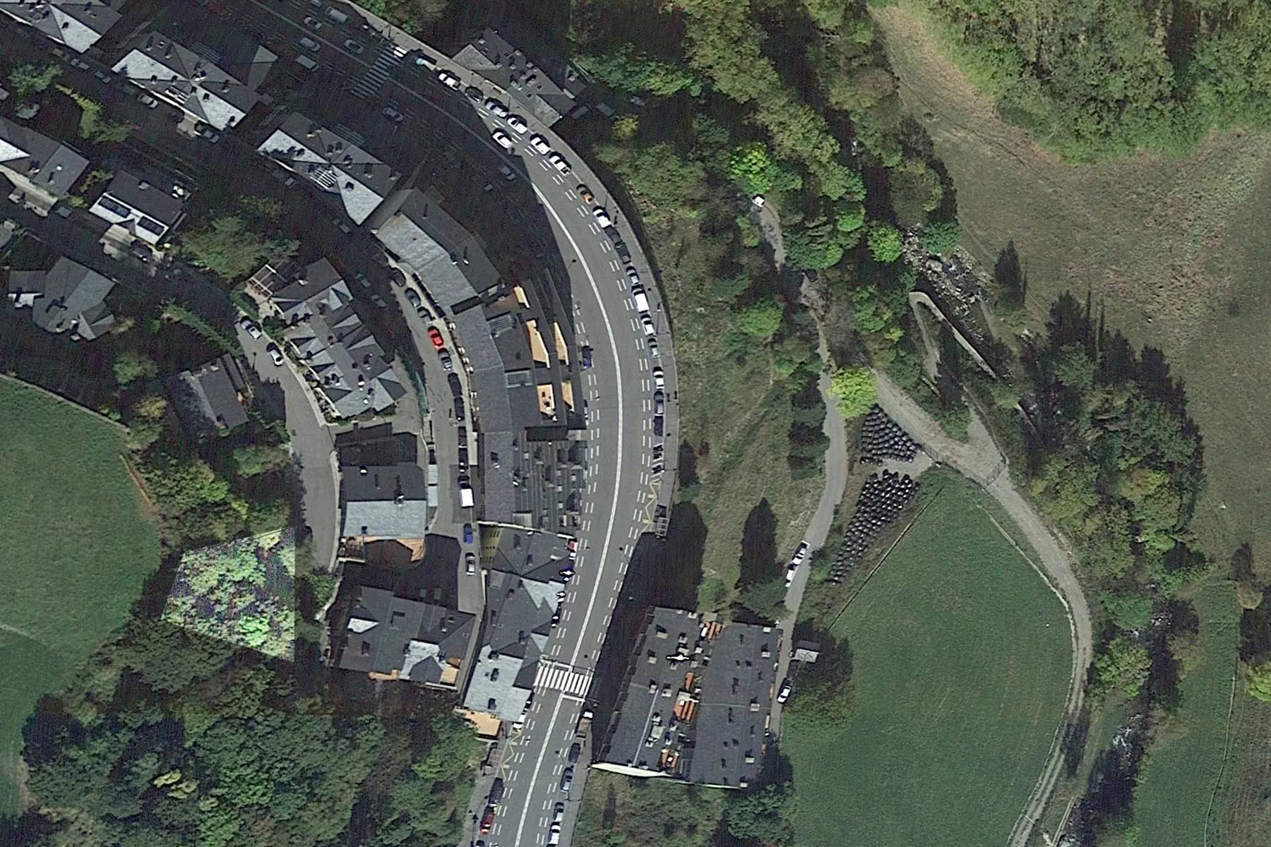 Aquest terreny a La Massana, amb una extensió de - Image 1