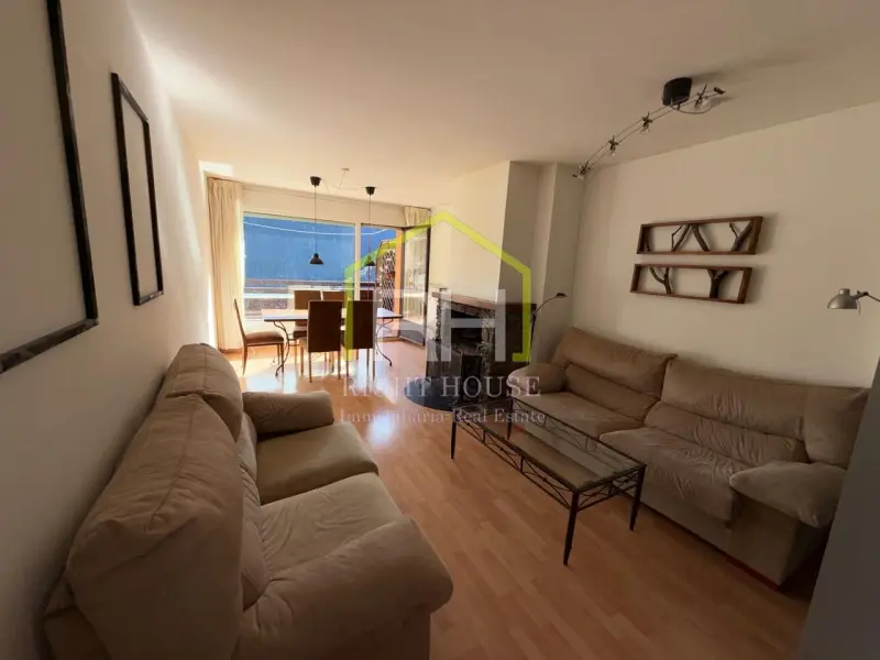 apartament amb terrassa , llar de foc 98m2 - Thumbnail 7