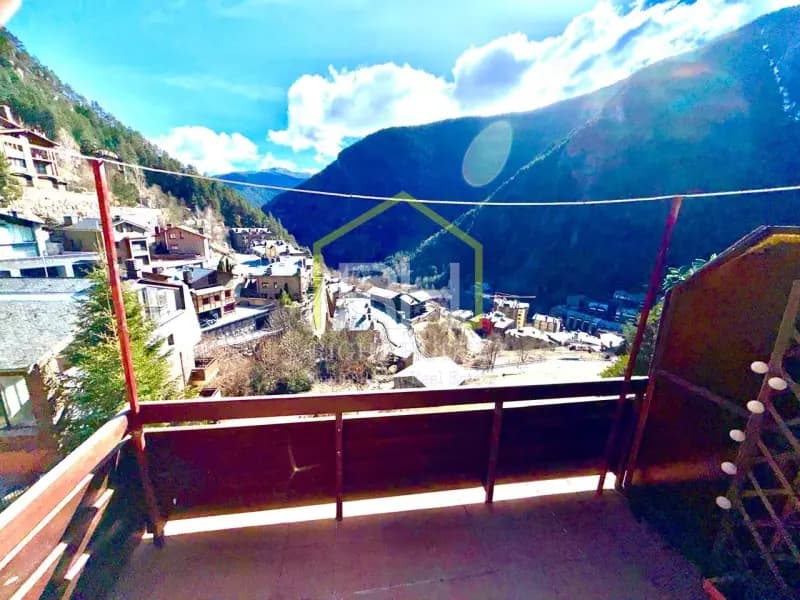 apartament amb terrassa , llar de foc 98m2 - Thumbnail 2