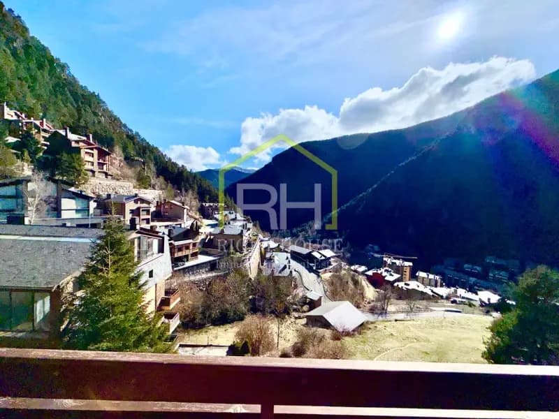 apartament amb terrassa , llar de foc 98m2 - Image 1