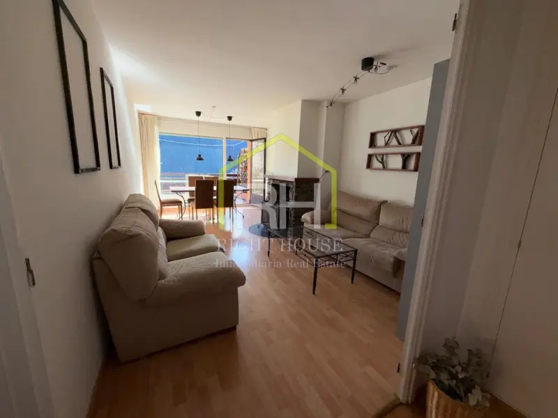apartament amb terrassa , llar de foc 98m2 - Thumbnail 9