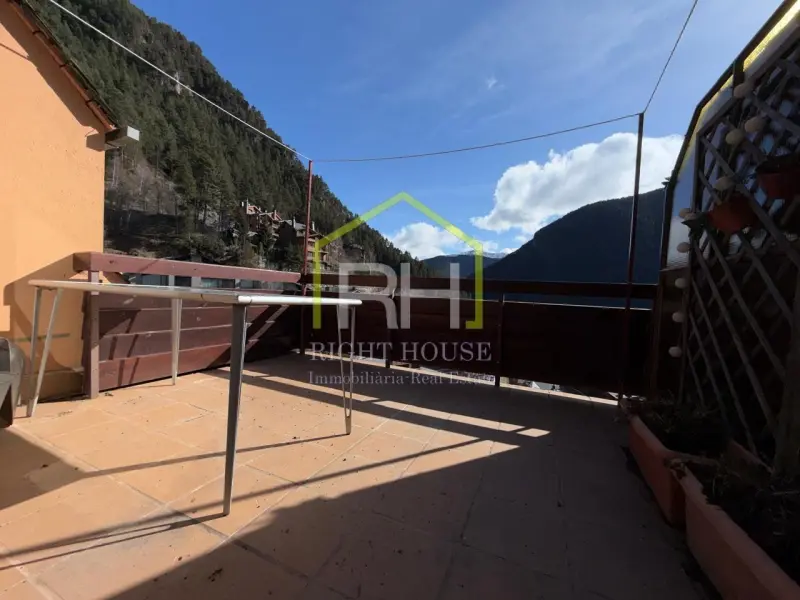 apartament amb terrassa , llar de foc 98m2 - Thumbnail 10