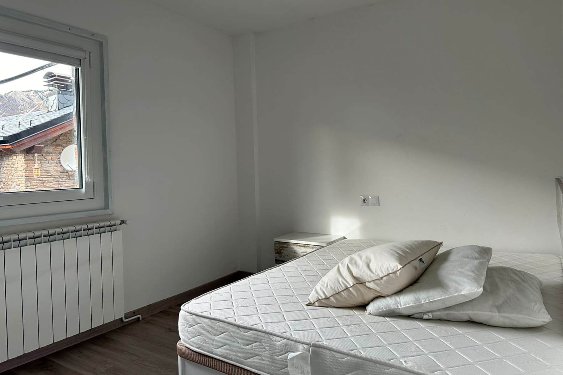 Aquesta propietat es troba en una urbanització mo - Thumbnail 7