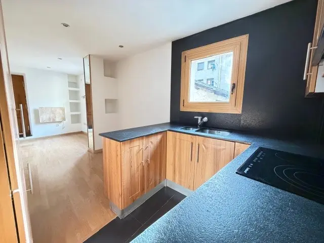 lloger de caseta centrica a Escaldes -engordany - Thumbnail 5