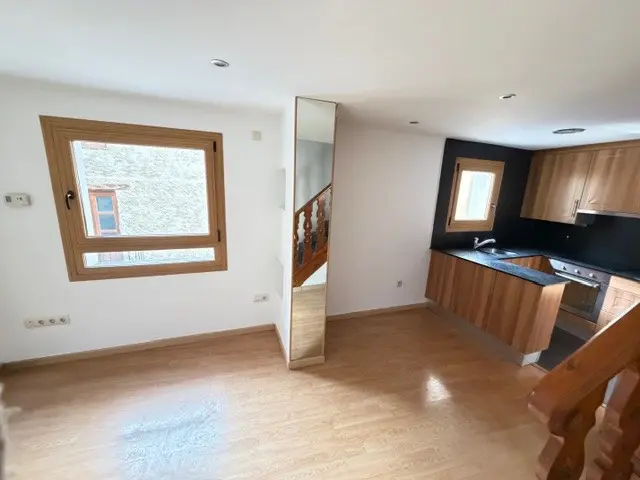 lloger de caseta centrica a Escaldes -engordany - Thumbnail 3