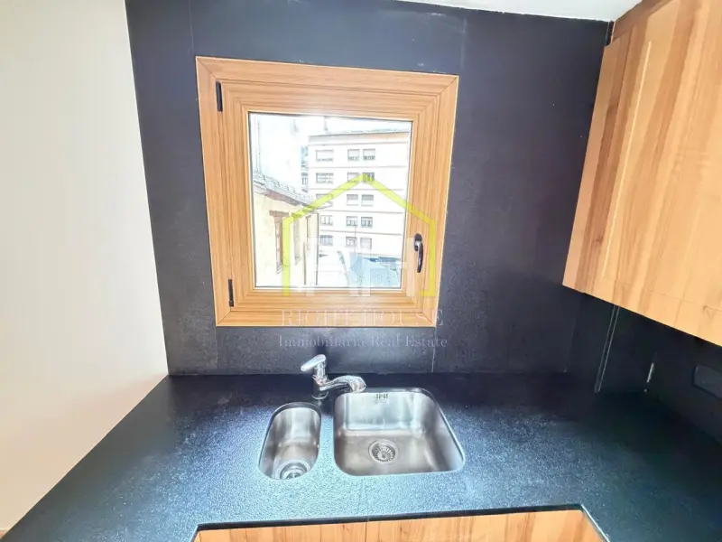 lloger de caseta centrica a Escaldes -engordany - Thumbnail 7