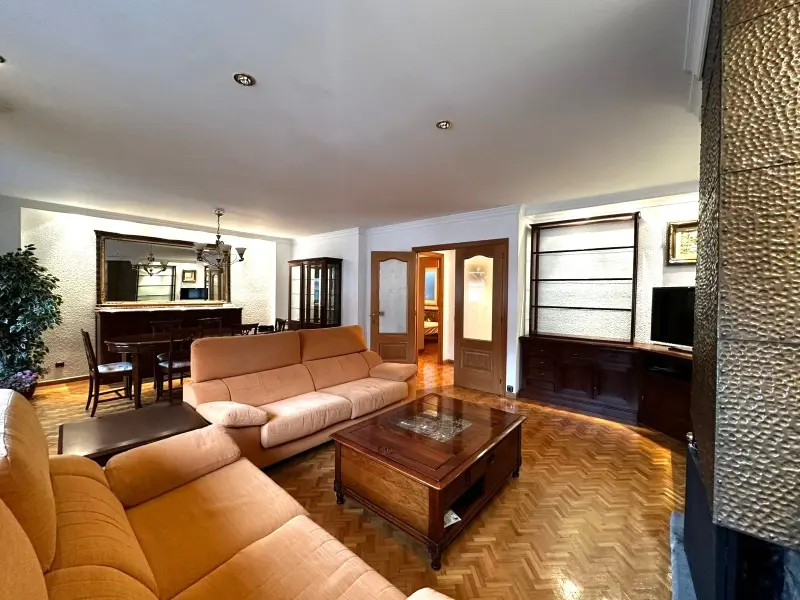 DÚPLEX EN LLOGUER AL CENTRE D'ANDORRA - Thumbnail 3