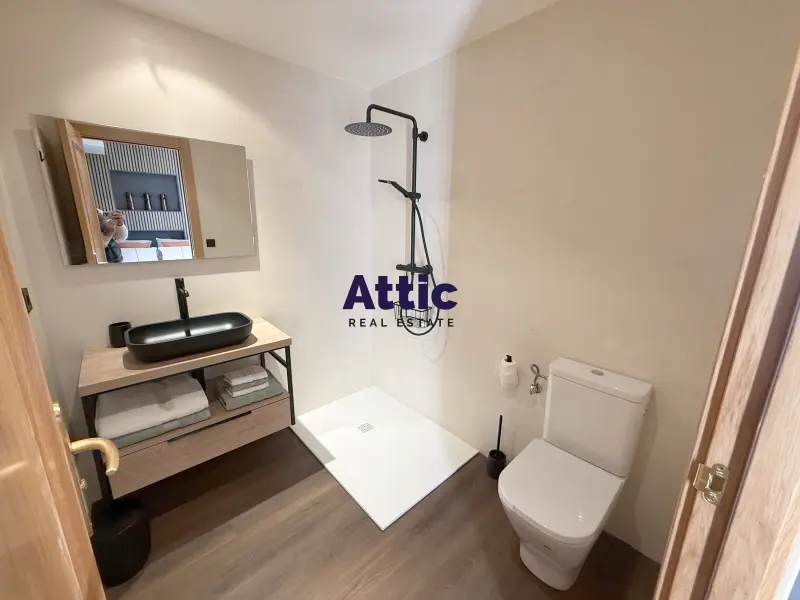 Descobreix aquest exclusiu estudi - Thumbnail 2