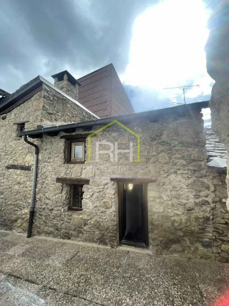 Casa en lloguer al casc antic d'Andorra la Vella - Thumbnail 7